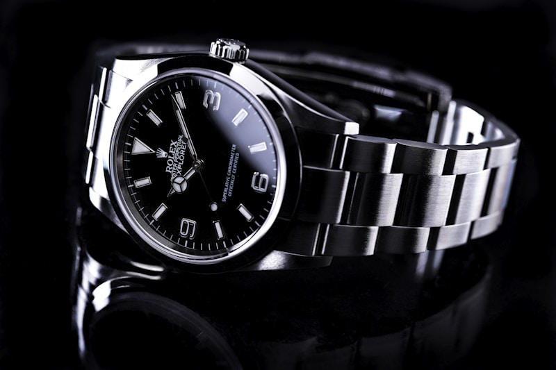 Rolex Submariner vs. Omega Seamaster: A Dual-Wielding Collector's Conflicted Truth